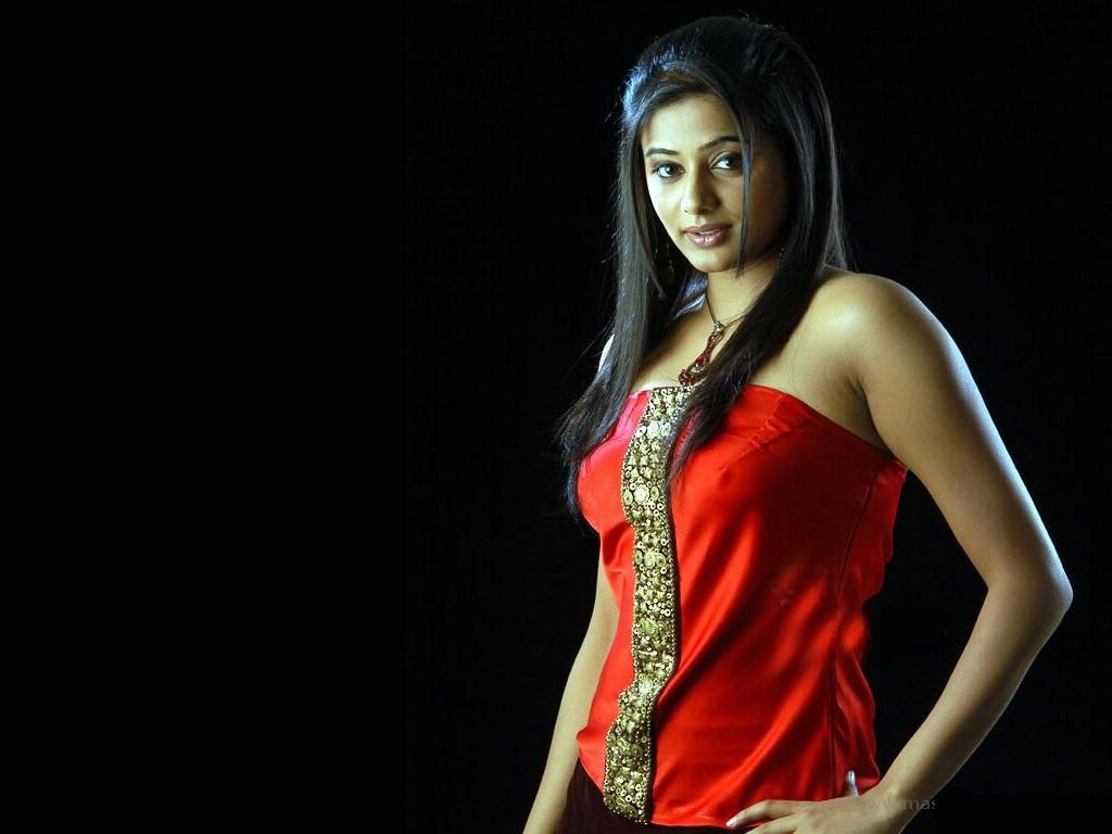 priyamani nude high resolution naked sri lankan siater